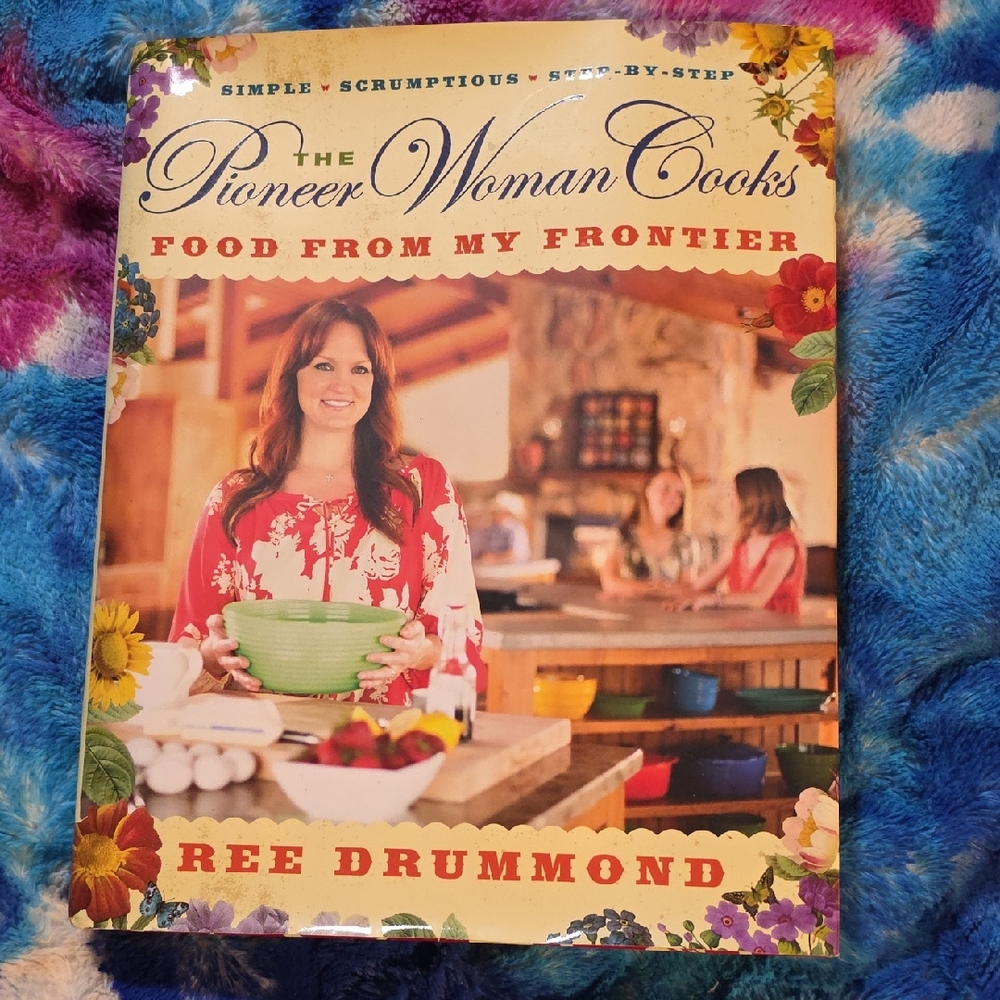 The Pioneer Woman Cooks Cookbook